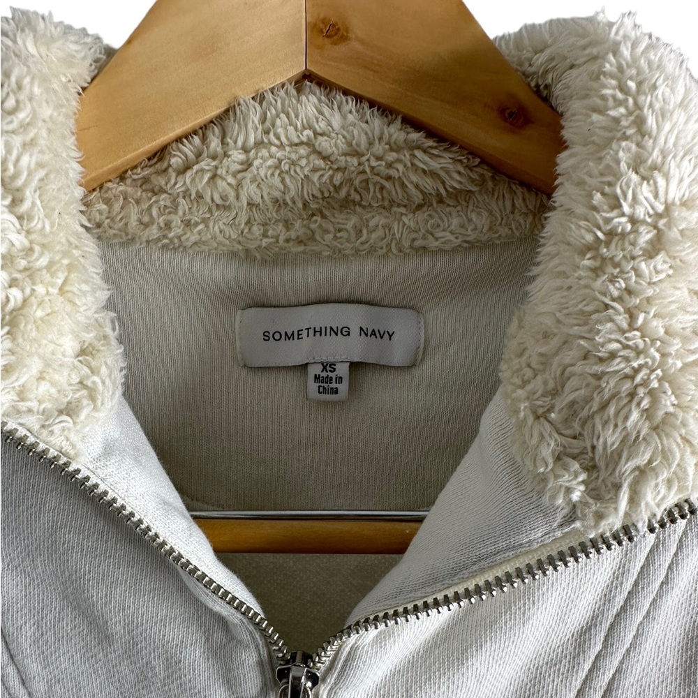 Something Navy Sherpa fleece zip, size xs